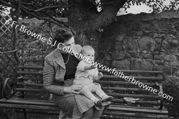 DR.D.T.O'FARRELL WITH EILEEN & PAUL AT 41 WELLINGTON ROAD